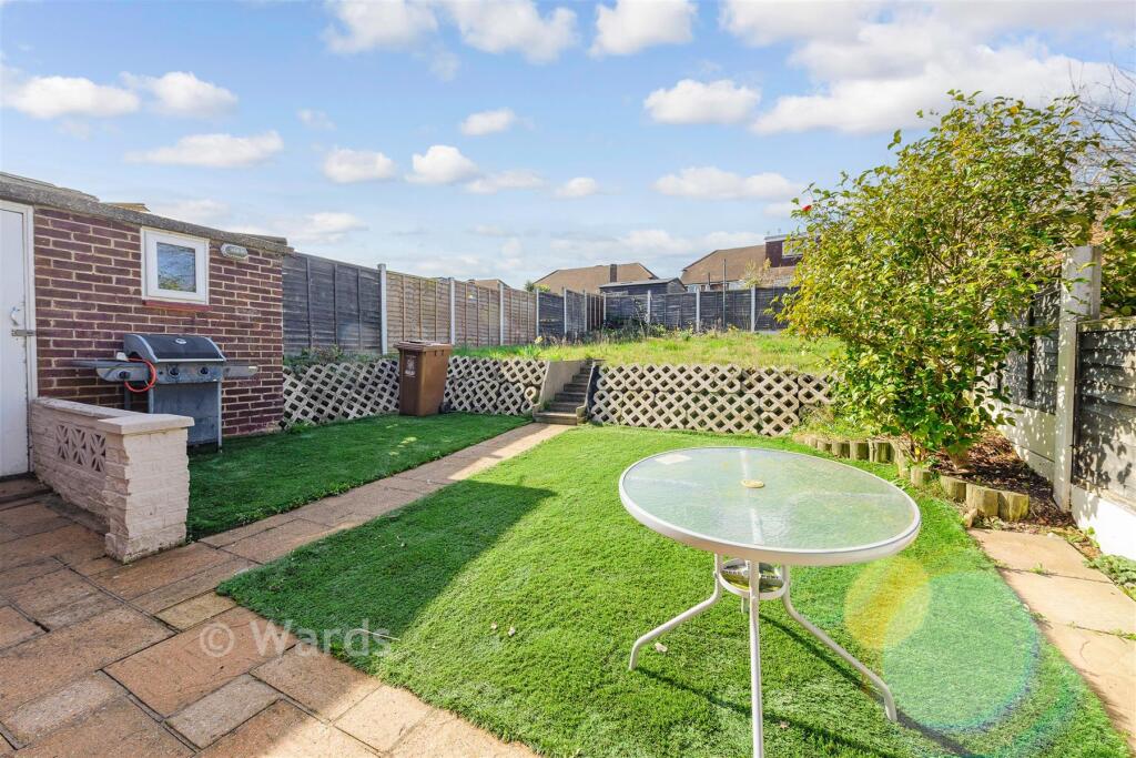 House in London - View 2