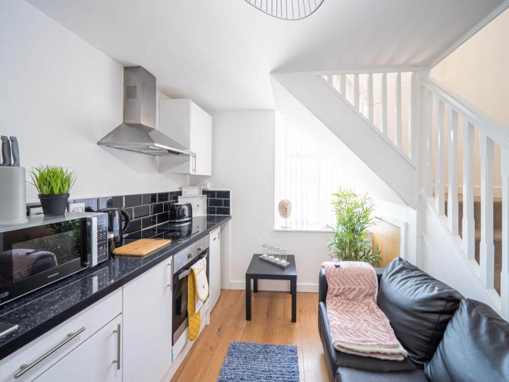 Apartment in Leeds - View 2