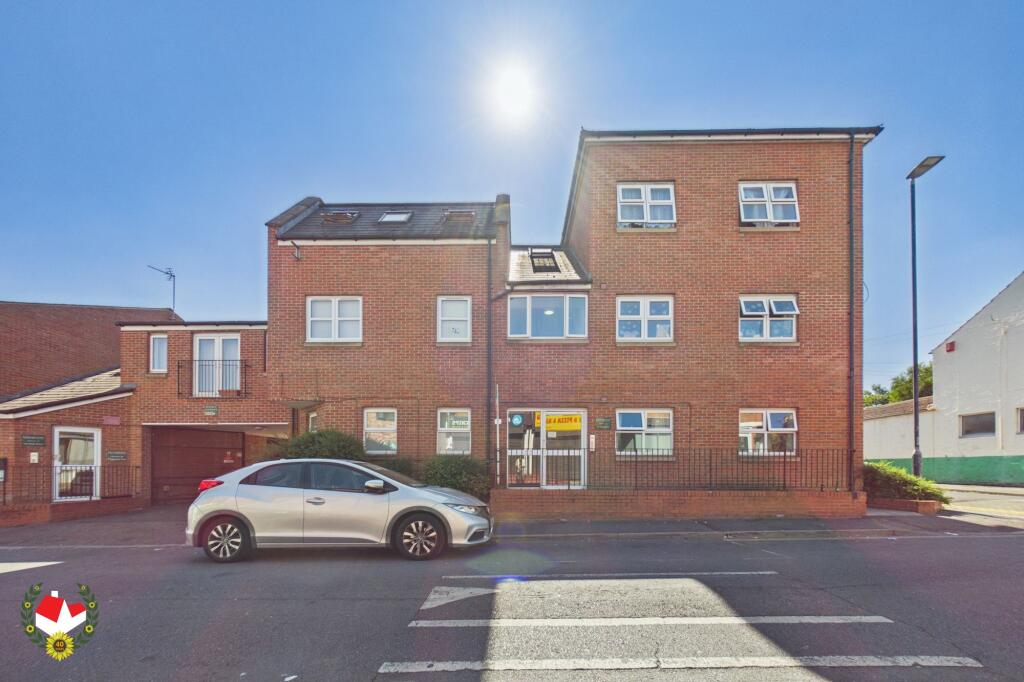 Main image of property: High Street, Gloucester, GL1