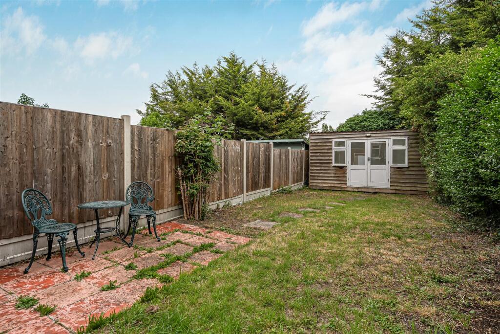 Colchester Road, Lawford, Manningtree - View 3