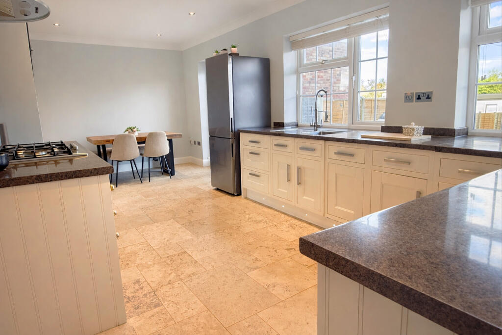 Additional image 3 of Caledon Road, St. Albans, AL2