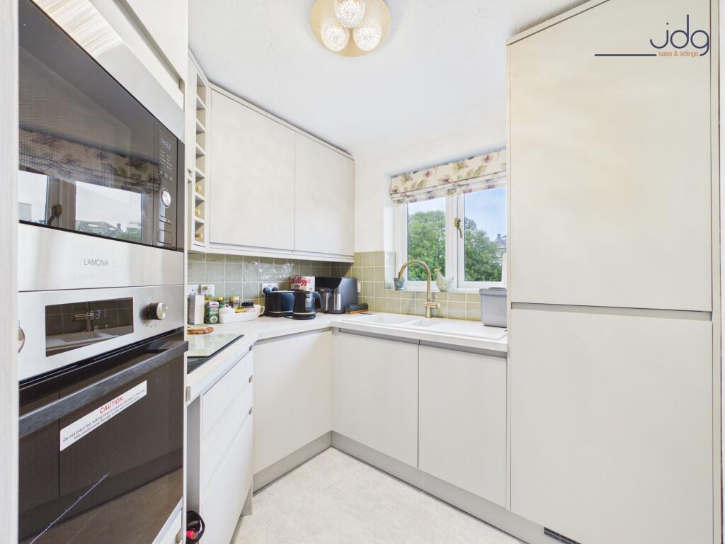 Apartment in Lancaster, Greaves - View 4