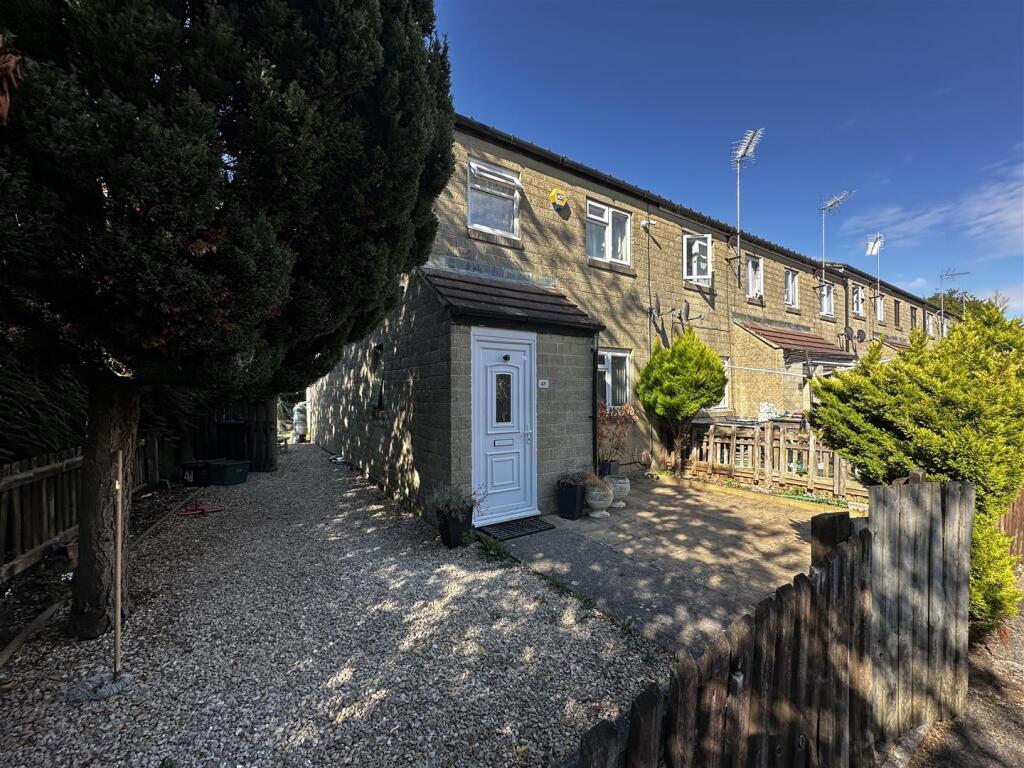 Main image of property: Rosewarn Close, Bath