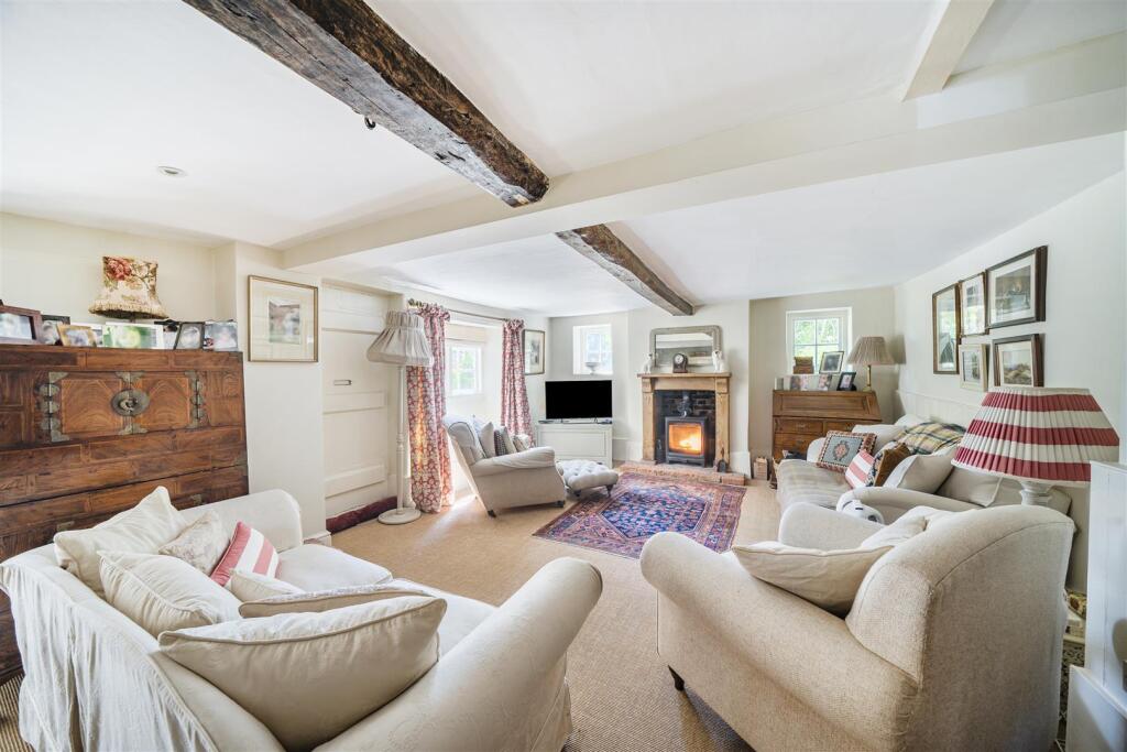 House in Tiffield, Caldecote - View 3