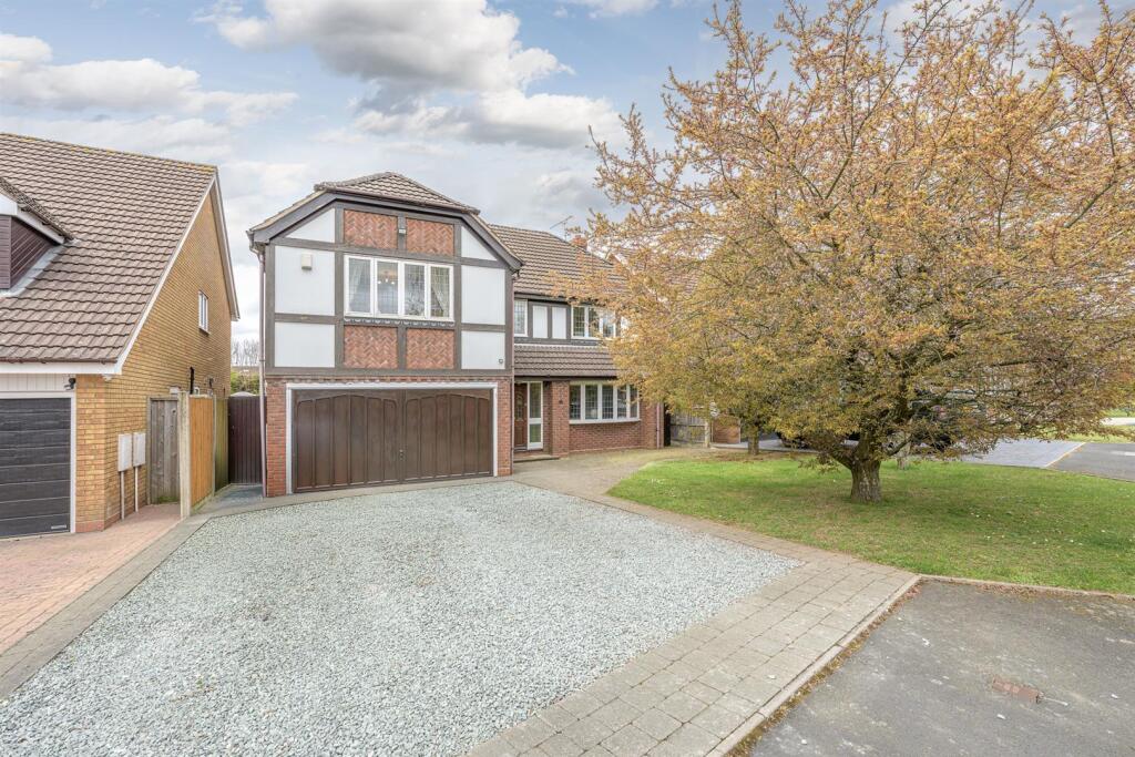 Main image of property: The Meadows, Stourbridge, DY9 0GW