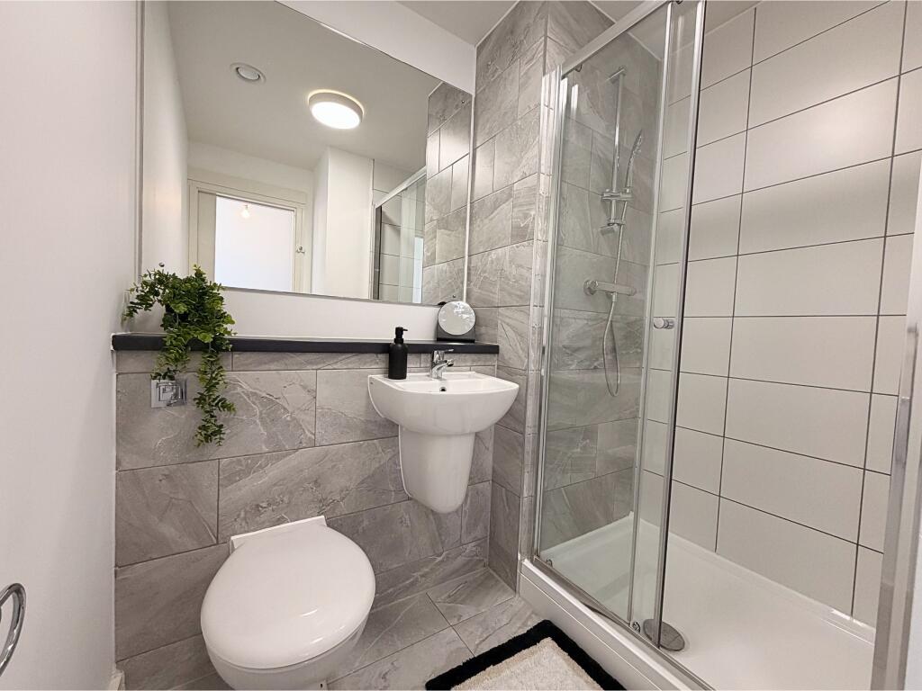 Apartment in Liverpool - View 4