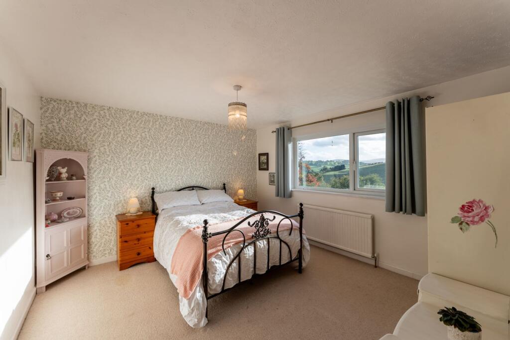 House in Llandrindod Wells - More