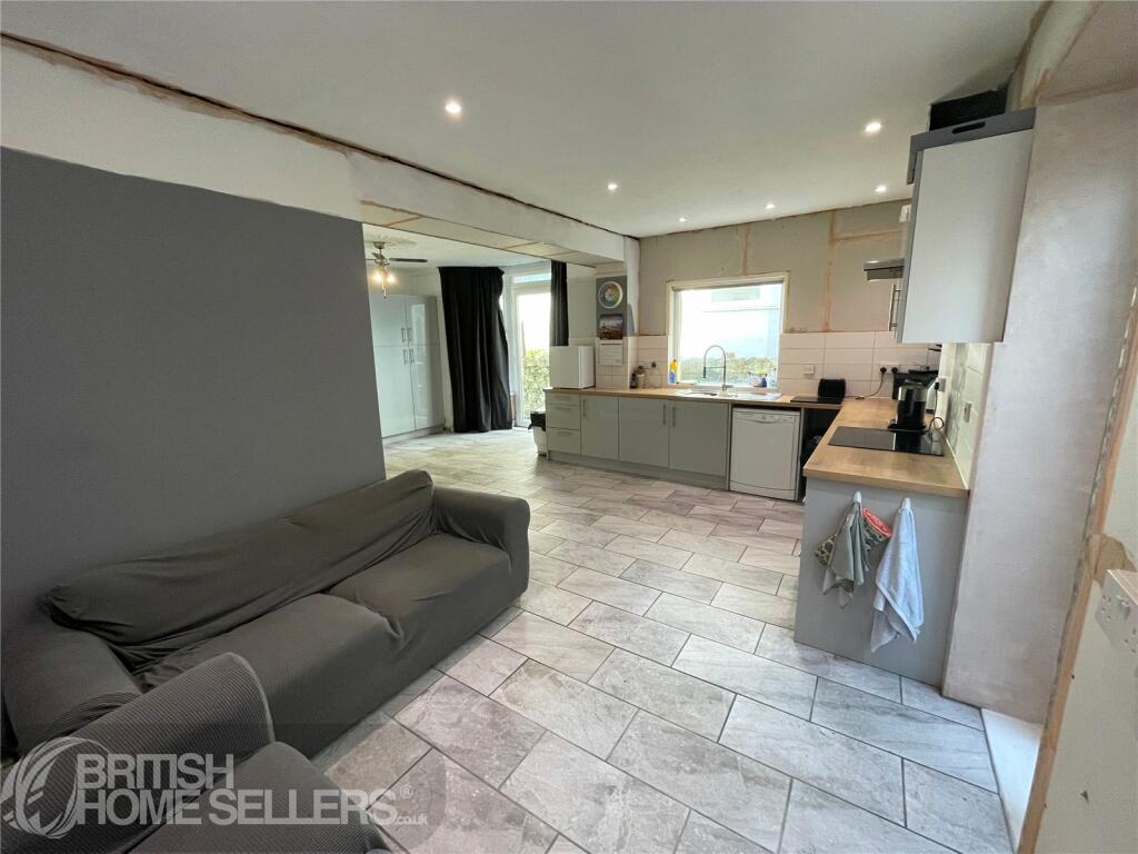 House in Ventnor, Lowtherville - View 5
