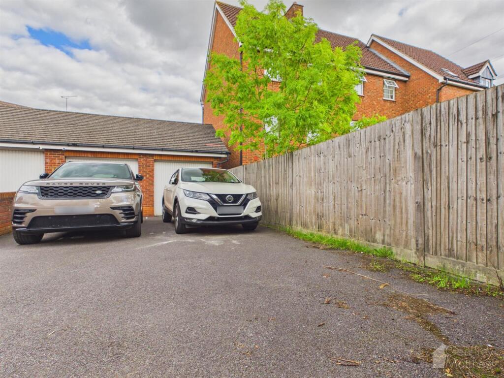 House in Stevenage - View 3