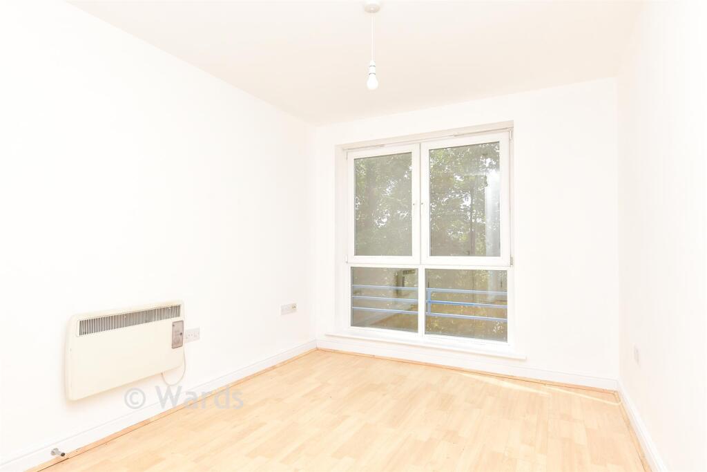 Apartment in Dartford - View 2