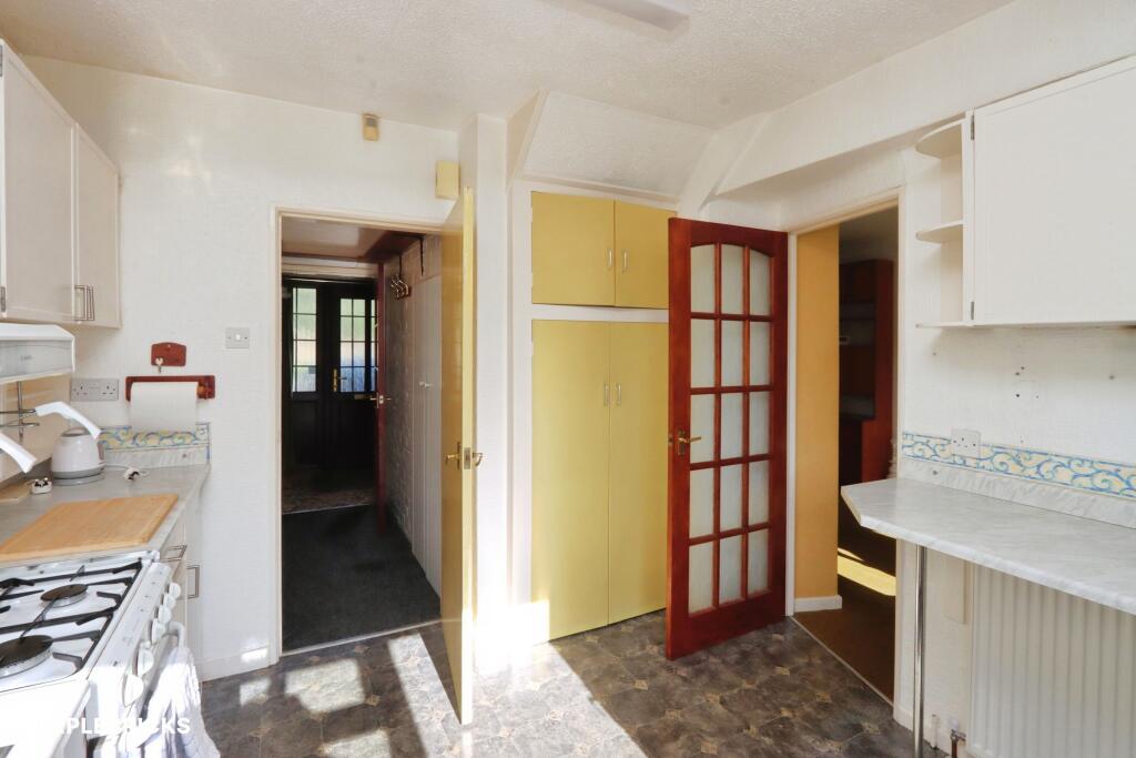 House in Sheffield, South Yorkshire - View 5