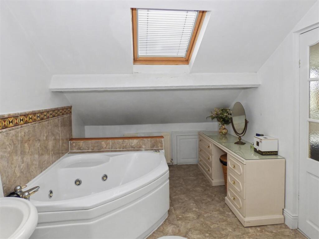 House in North Tyneside, Monkseaton - View 5