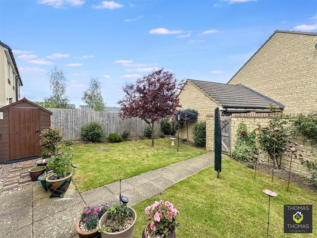 House in Tewkesbury, Watermead, Brockworth - View 3