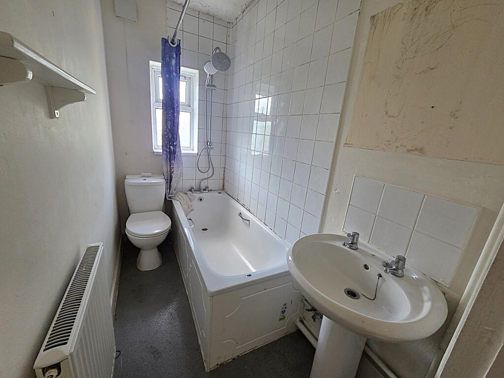 House in Bath - More