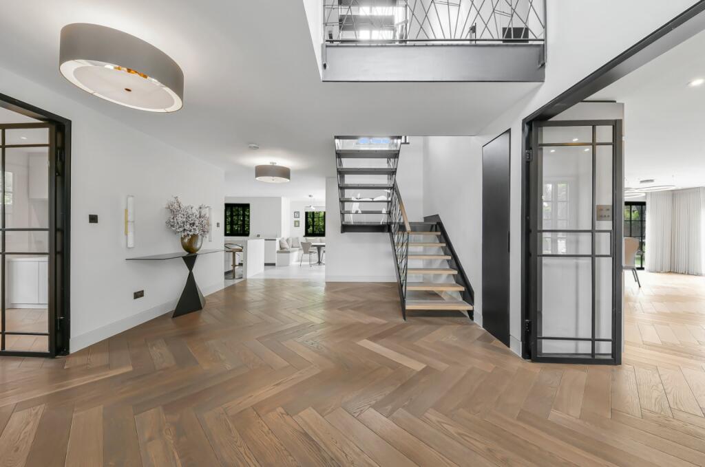 Main image of property: Parklands Drive,
Finchley Church End, N3