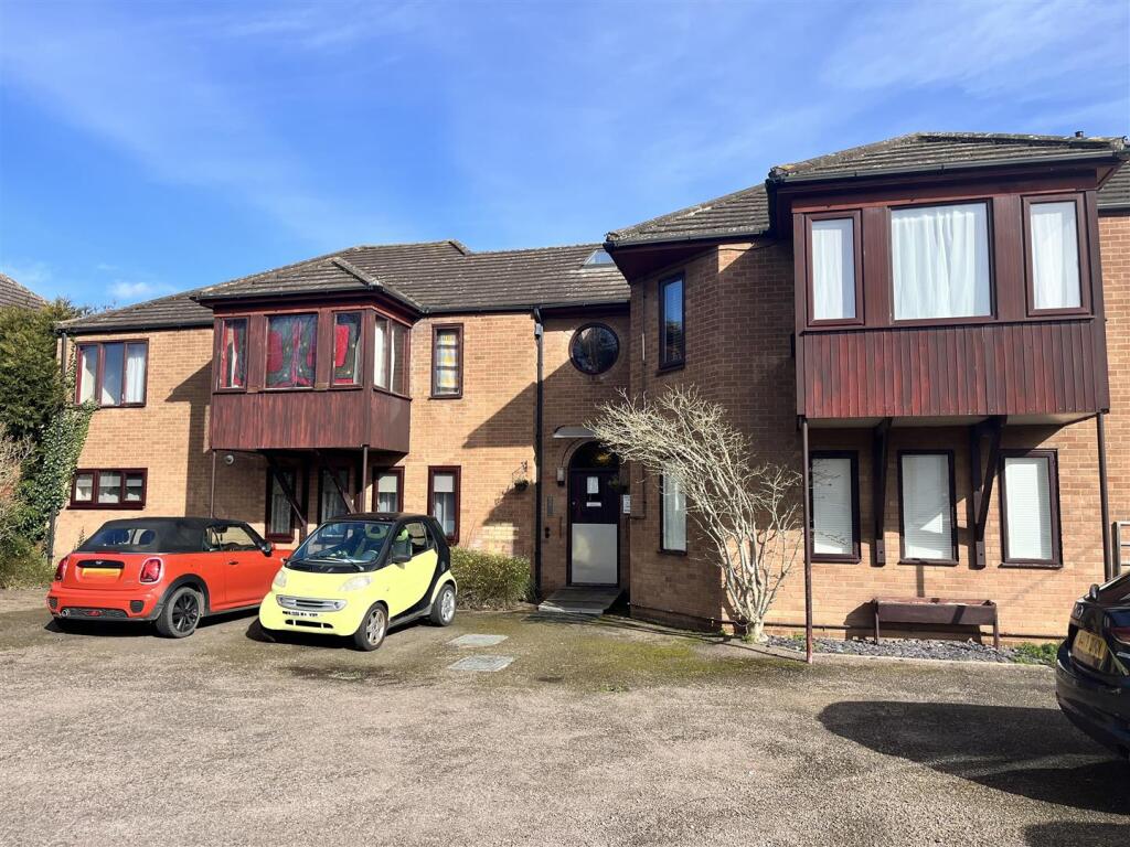 Main image of property: Ashfield Road, Cambridge