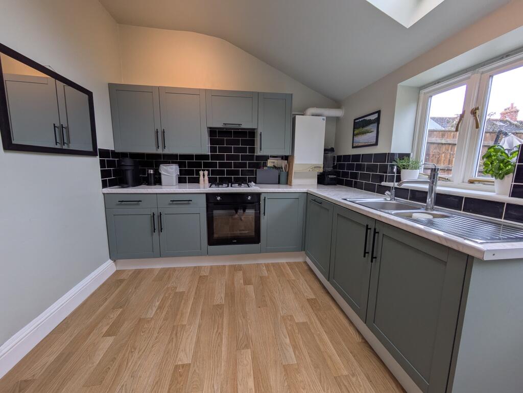 House in Dorchester, Dorset - View 4