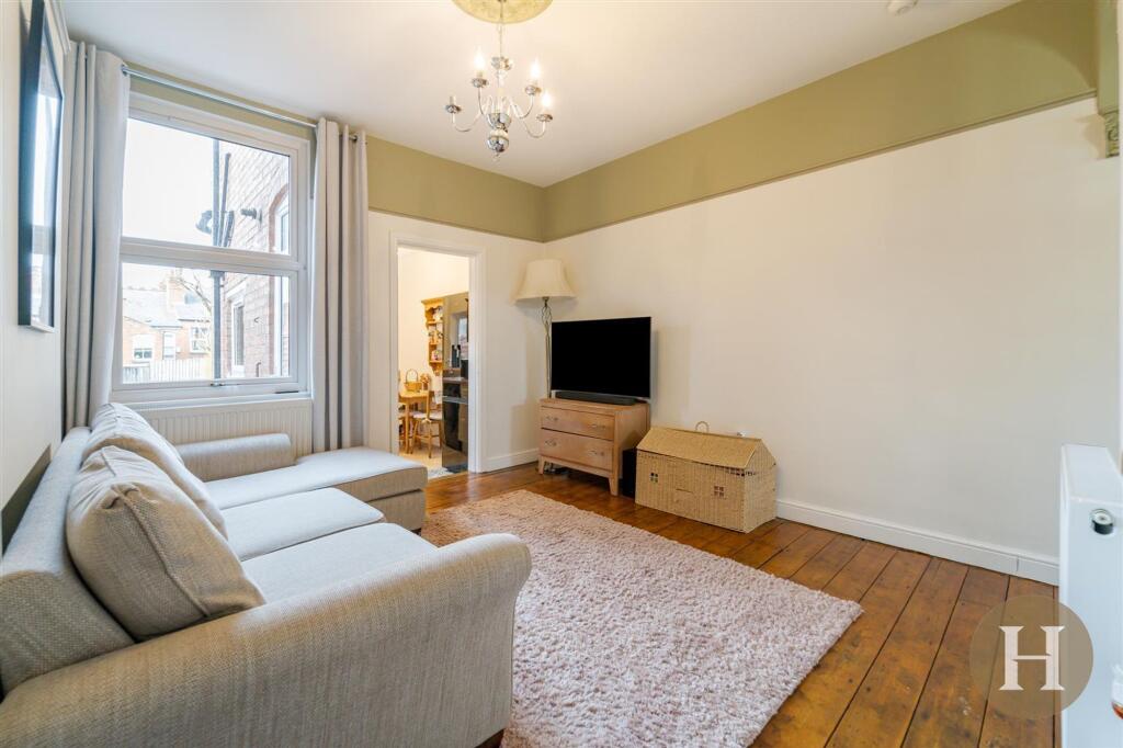 House in Birmingham, West Midlands - View 5