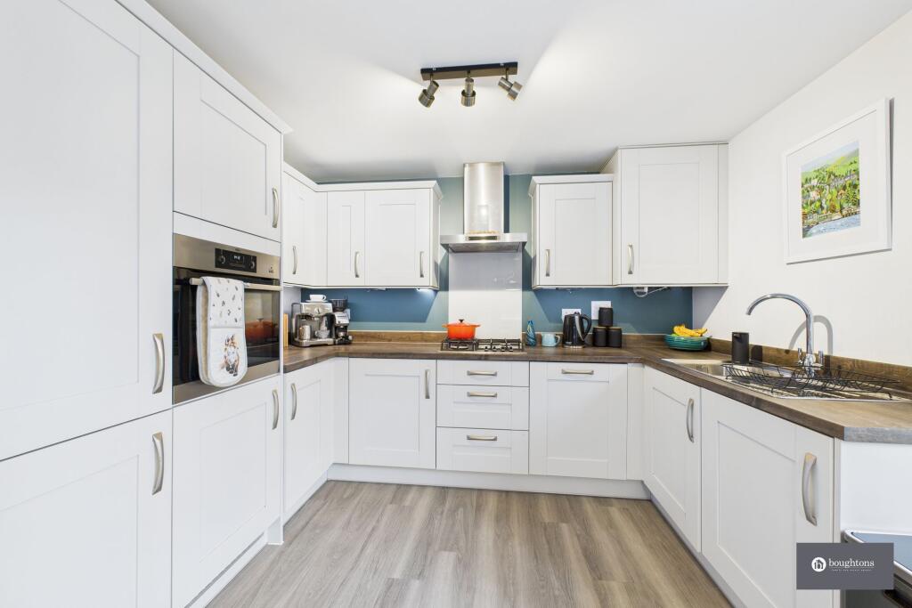House in Brackley, Radstone Fields - View 3