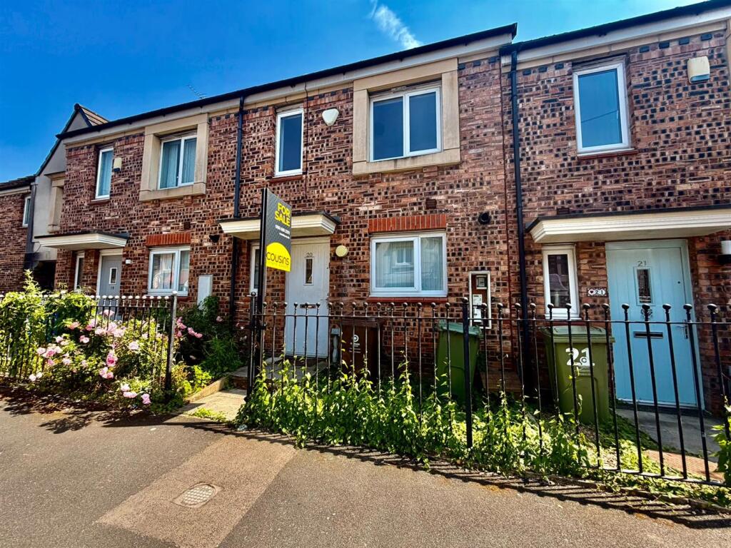 Main image of property: 20 Barmouth Walk Hollinwood Oldham