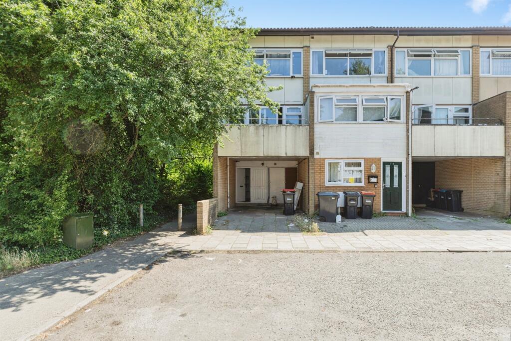 Main image of property: Penryn Avenue, Fishermead, Milton Keynes