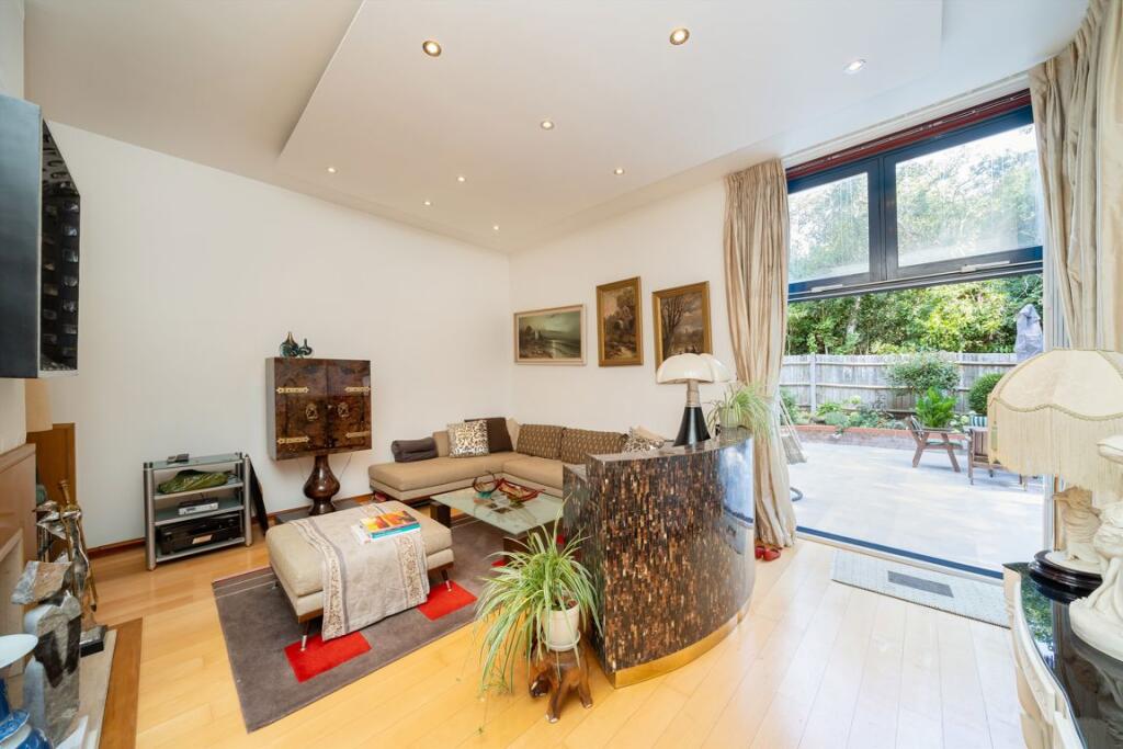 Apartment in London - View 5