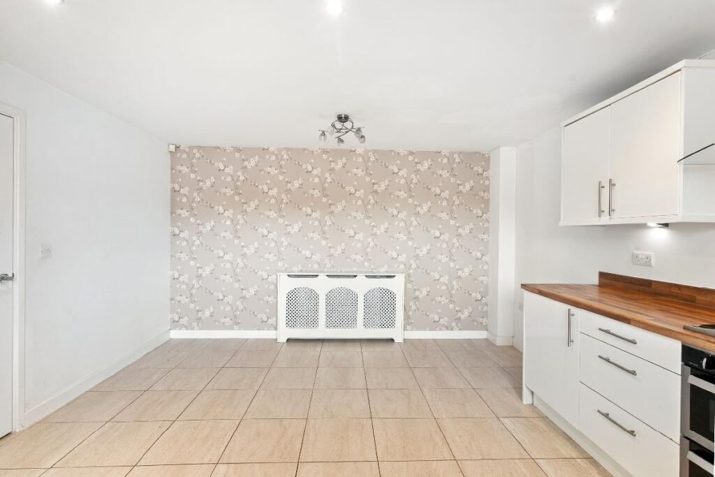 Booth Holme Close,  photo 4