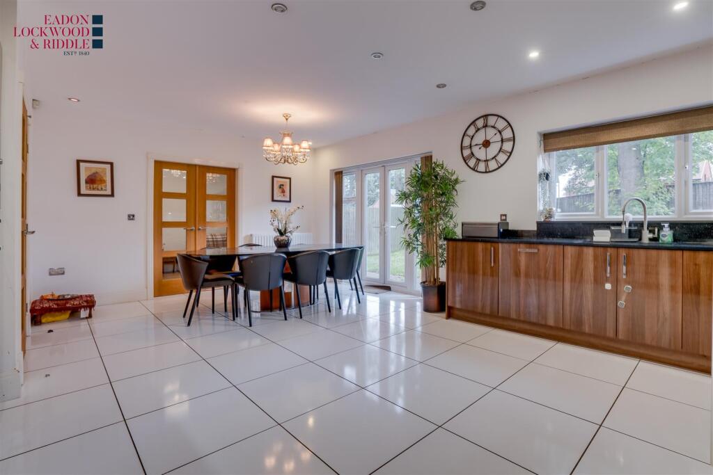 House in Sheffield - View 3