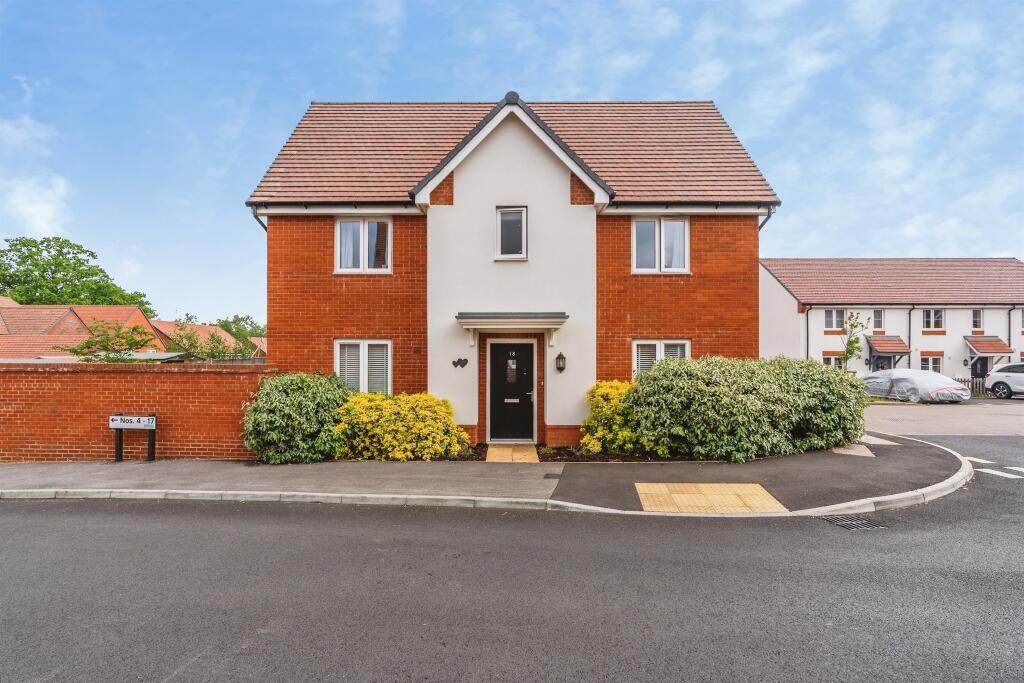 Main image of property: Muirfield Close, Botley, Southampton