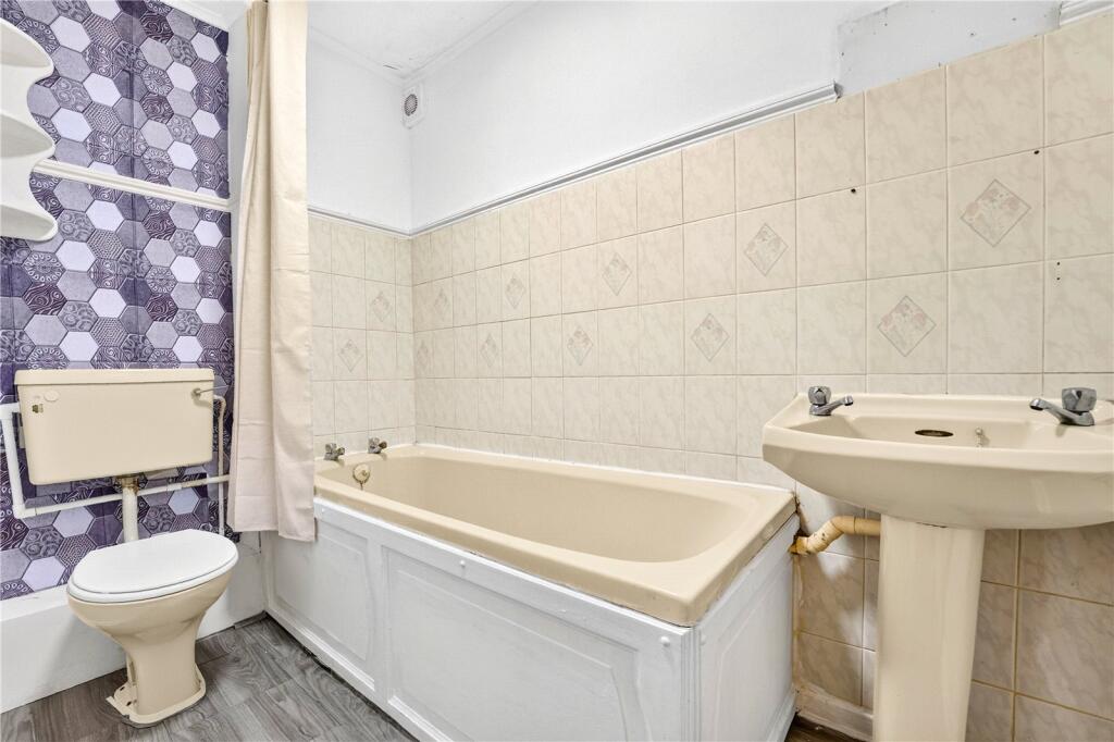 Apartment in London - View 5