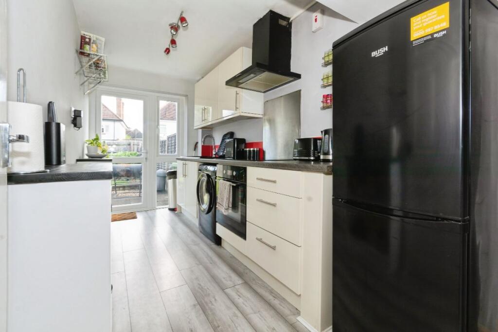 House in Solihull, Haslucks Green - View 5