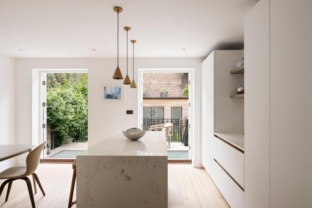 House in London - View 4