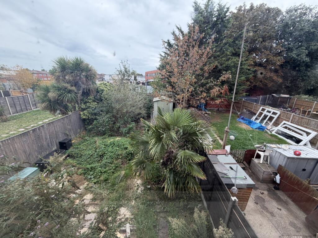 14 Notley Road, Lowestoft, Suffolk NR33 0UG photo 2