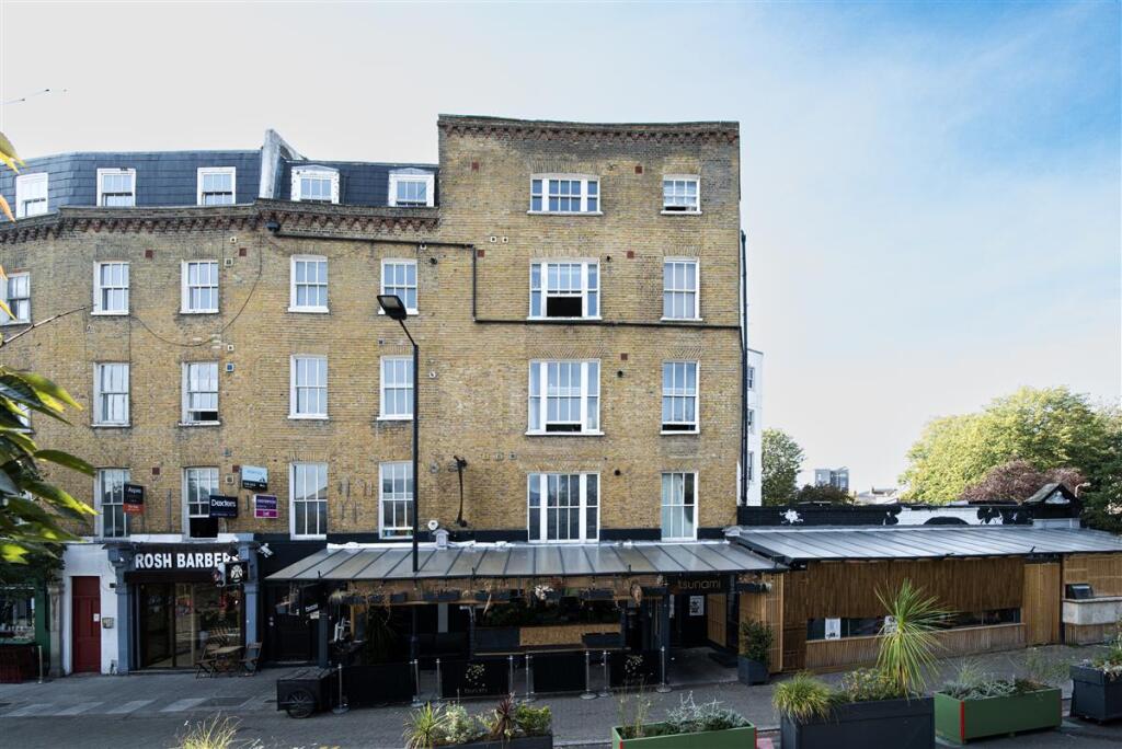 Apartment in London - View 5