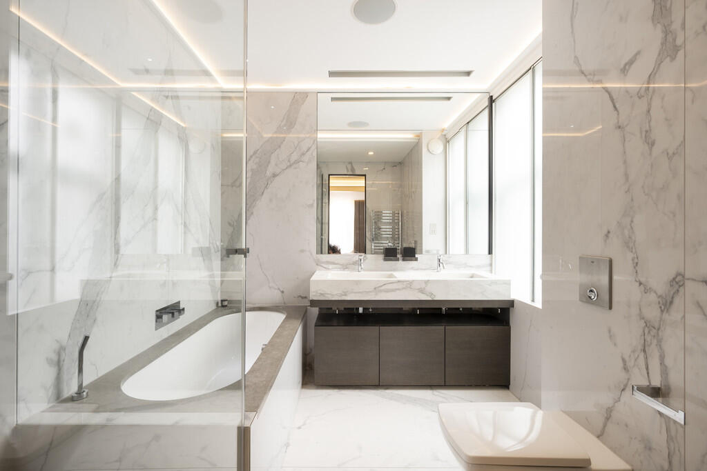 Apartment in London, Knightsbridge - More