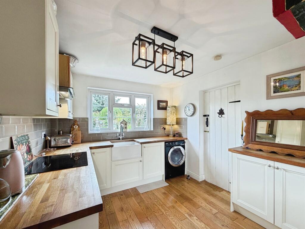 House in Stratford-on-Avon, Newbold Pacey CP - View 5