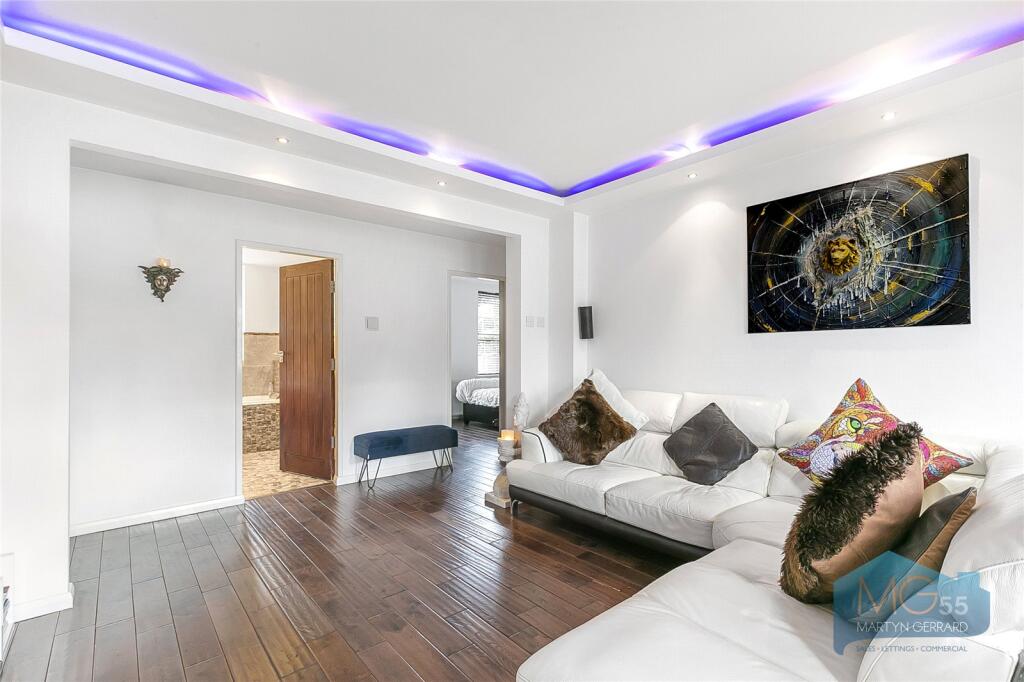 Queensborough Court, North Circular Road, London, N3 photo 3