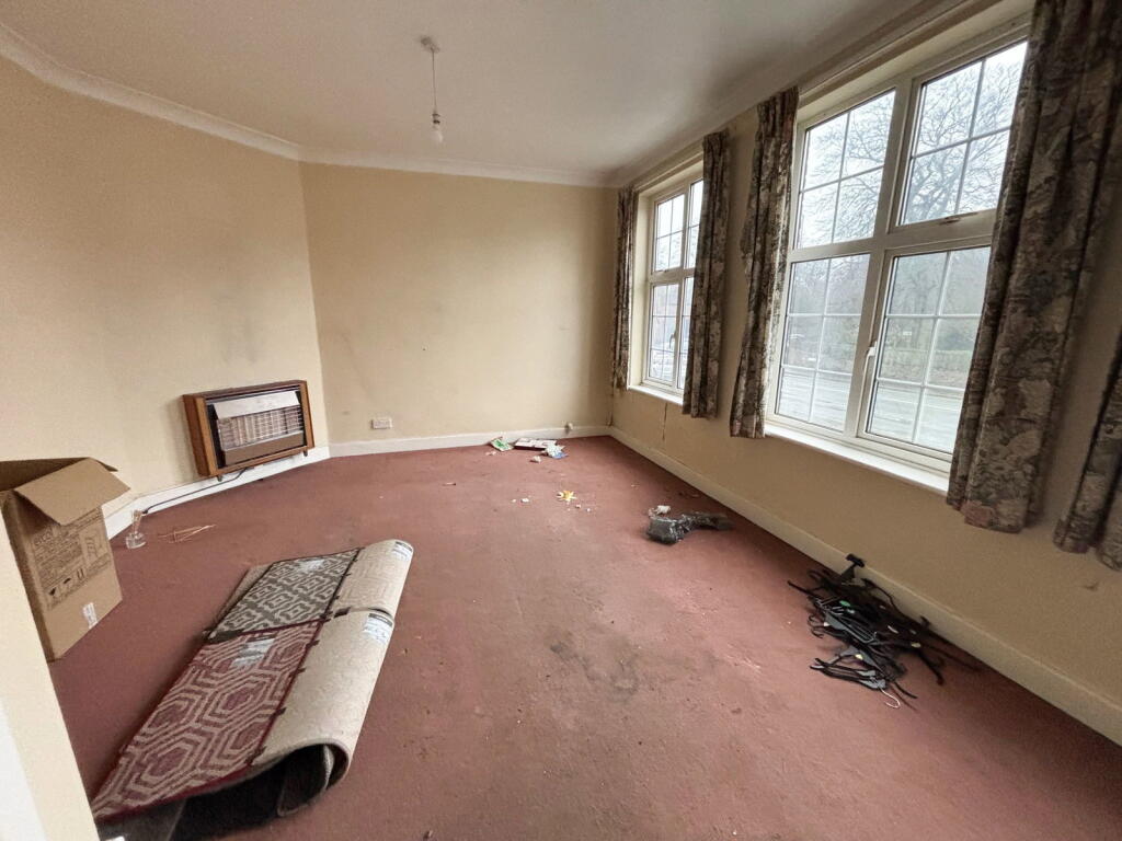 Apartment in Sutton Coldfield, Boldmere - View 2