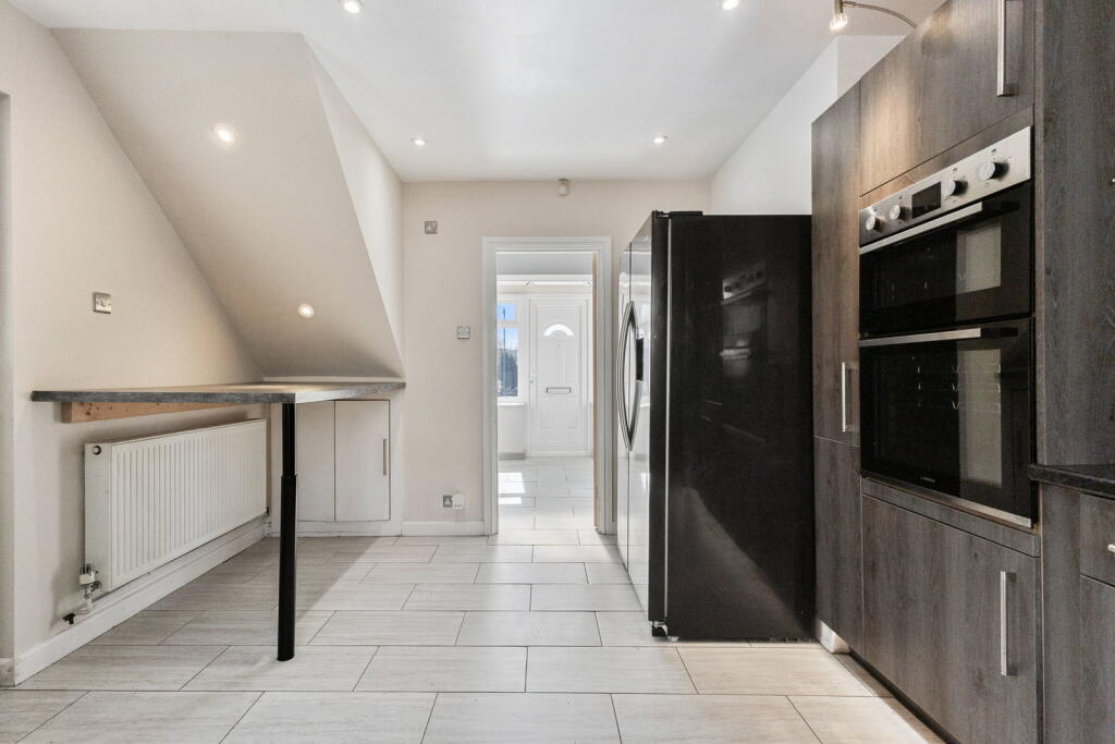 House in Leeds, Mill Green, Seacroft - View 6