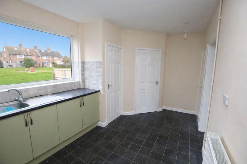 House in Lincoln - View 4