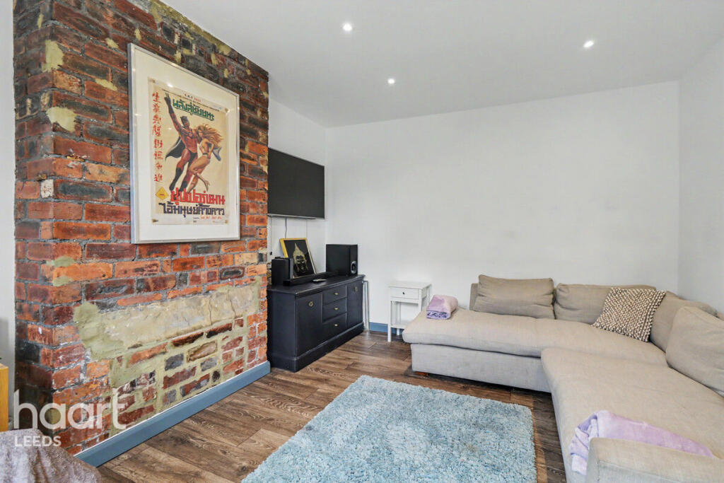 Main image of property: Seaforth Mount, Leeds