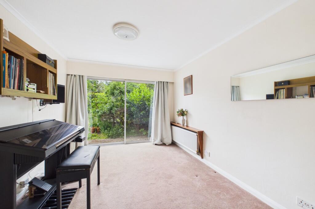 House in Reading - View 3