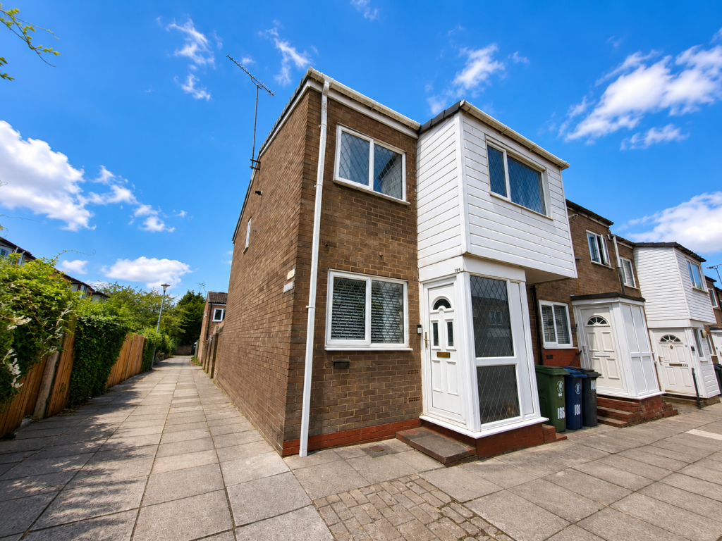 Main image of property: Bearncroft, Skelmersdale, WN8 9HG