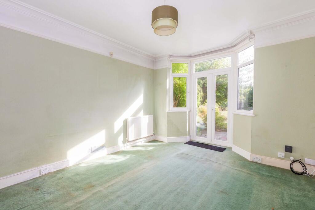 House in Slough - View 3