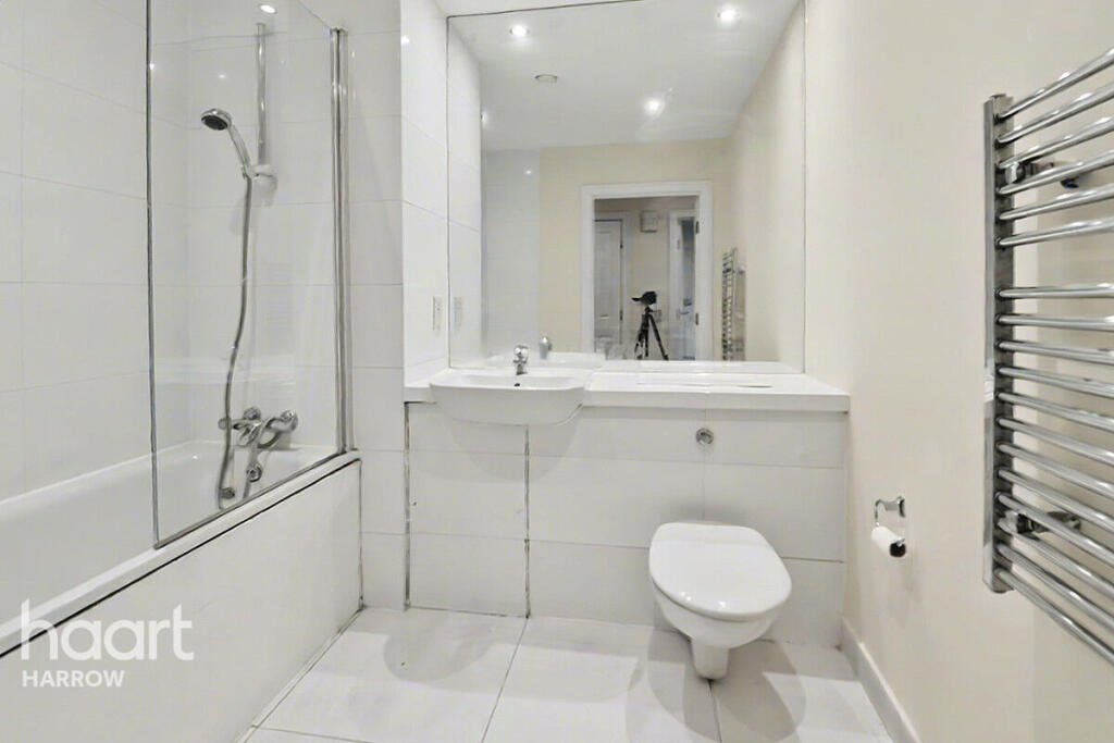 Main image of property: 19 Pinner Road, HARROW