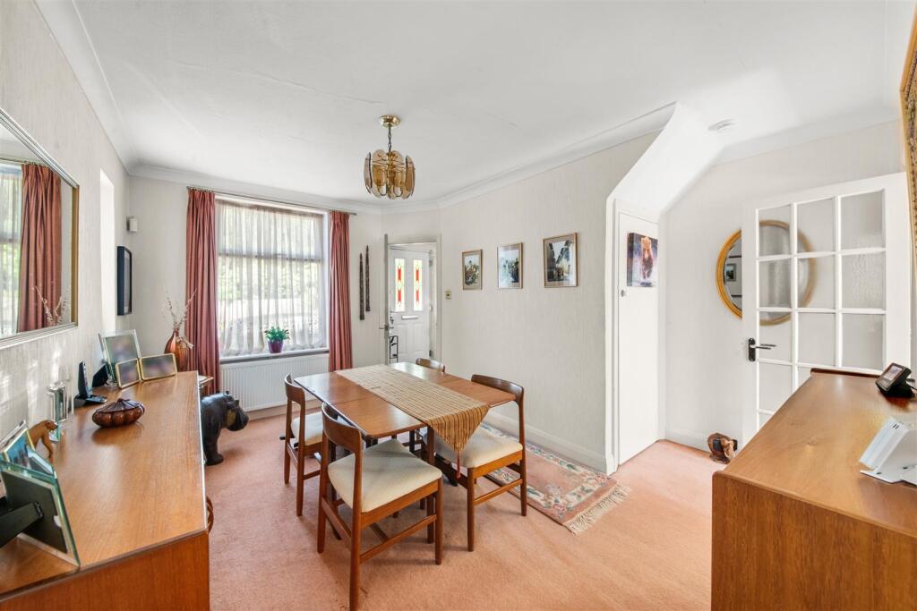 House in London - View 5