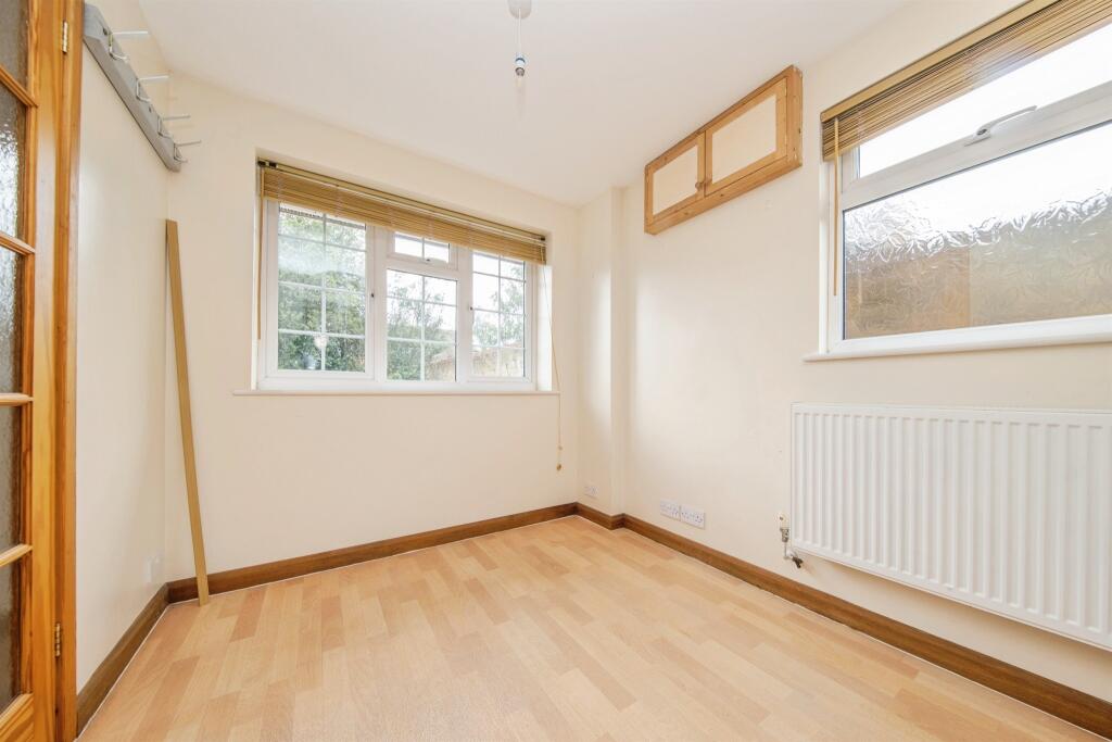 House in Babergh, Shotley - More