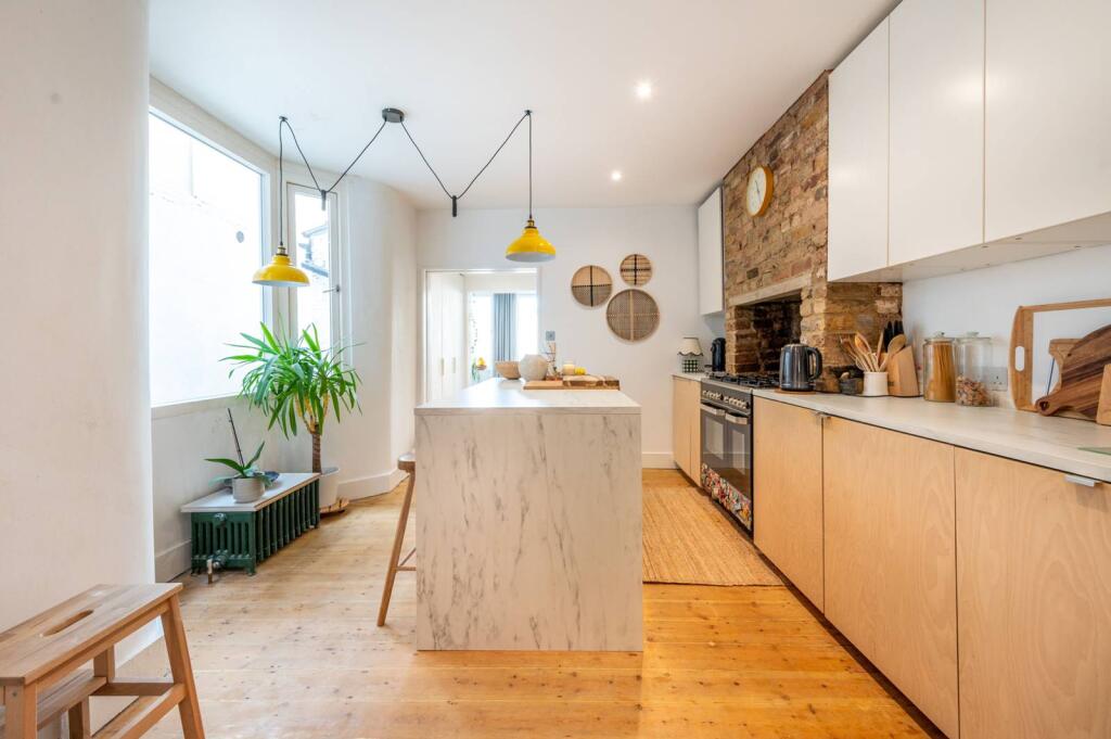 Main image of property: Harold Road, Upton Park, London, E13