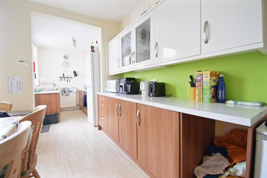 Main image of property: 76 Western Road, Sheffield