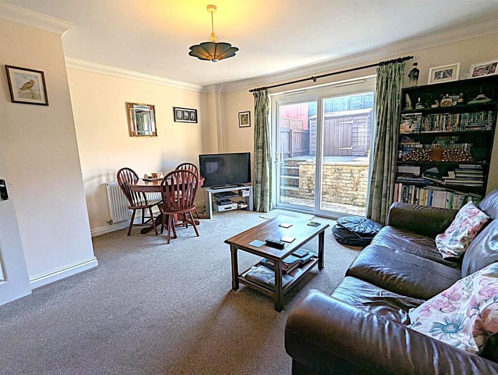 House in Sandown, Lake - View 5